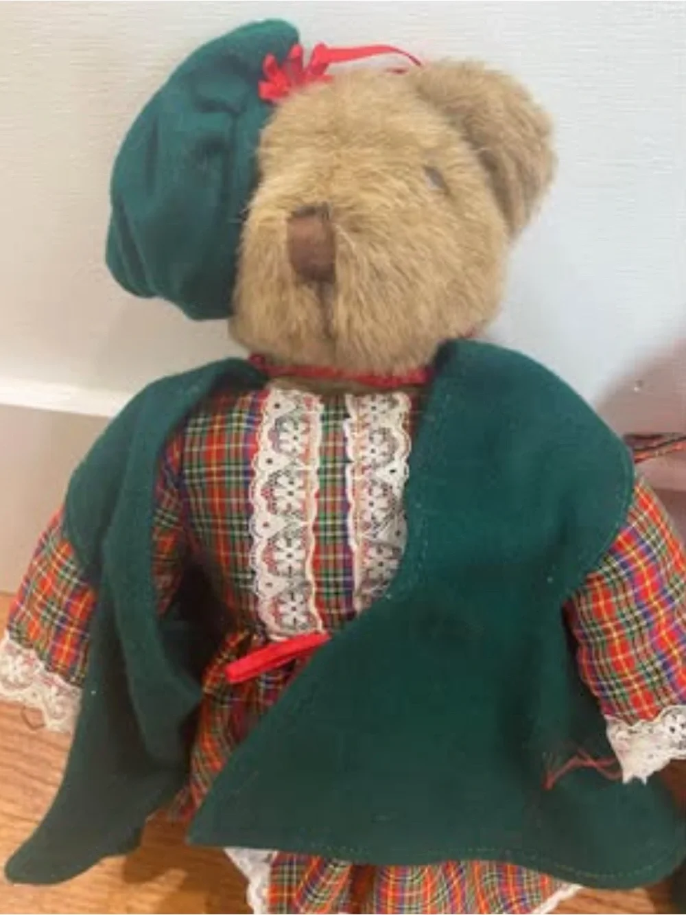 2 Vintage 1987 Kensington Bears Canterbeary Winsome